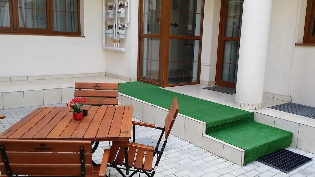 Residence Pirri 布加勒斯特